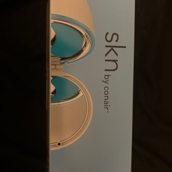 Skn by Conair Reusable Gel Eye Masks - Picture 4 of 4